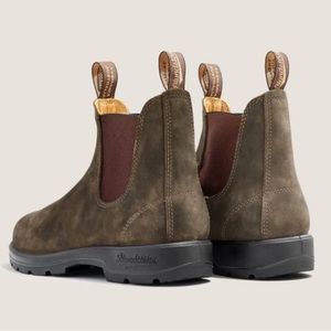 Men’s classic Blundstone Chelsea boots (size 9.5)